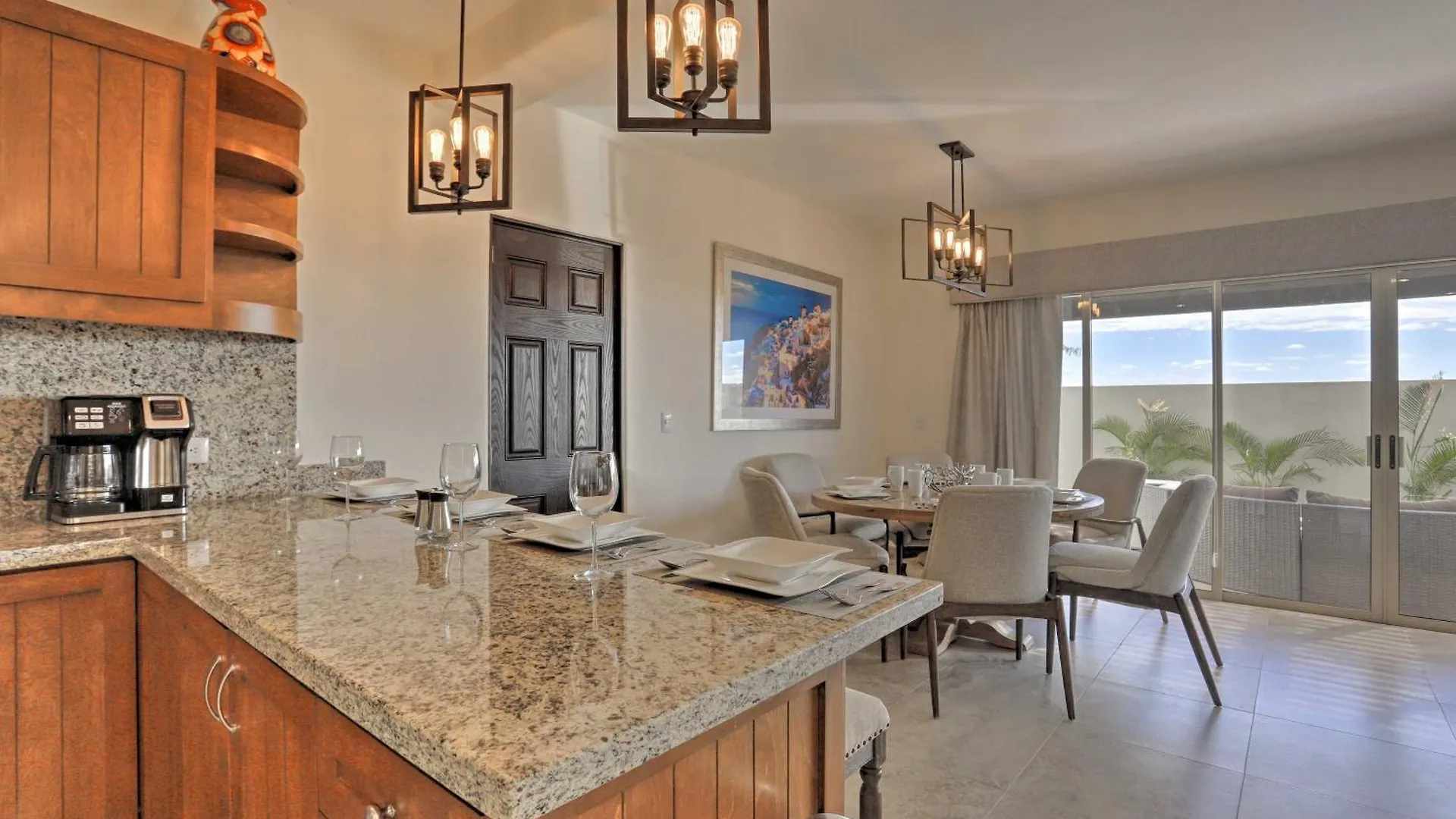 Luxe Cabo Casa With Own Rooftop Patio And Pool Access! Cabo San Lucas Nyaraló